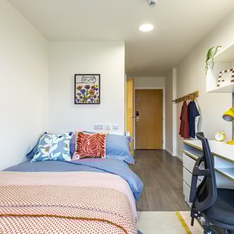 Classic En Suite - Image 2